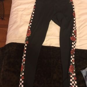 Black leggings rue21 size small